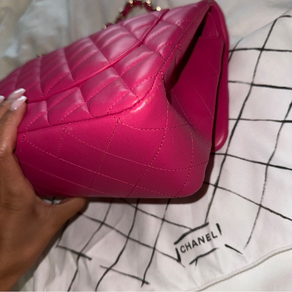 CHANEL
Classic Jumbo Double Flap Bag - Picture 8 of 16